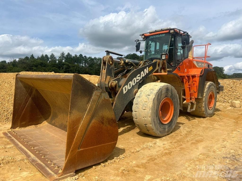 Doosan DL 450-5 輪胎式裝載機