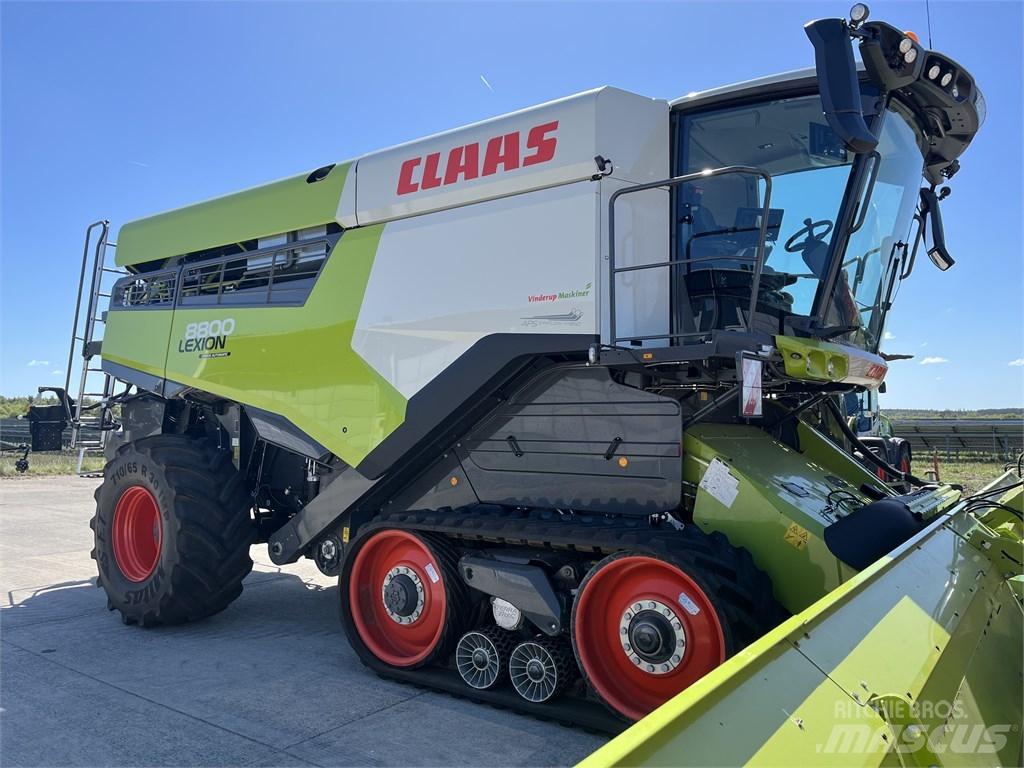 CLAAS Lexion 8800TT 聯合收穫機