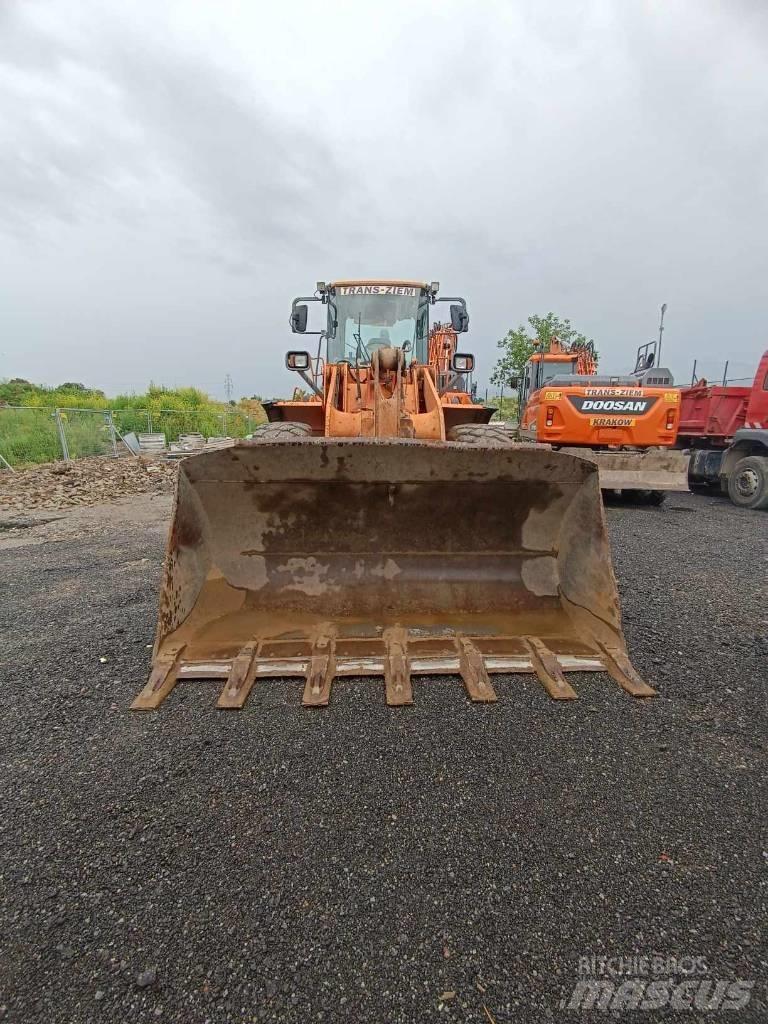Doosan DL 350 輪胎式裝載機