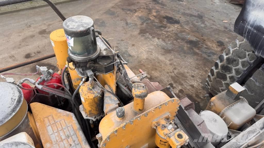 CAT 775 D 剛性傾卸卡車