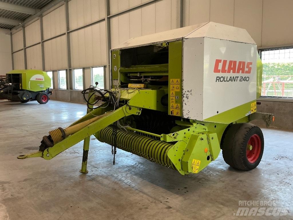 CLAAS Rollant 240 圓型牧草打包機