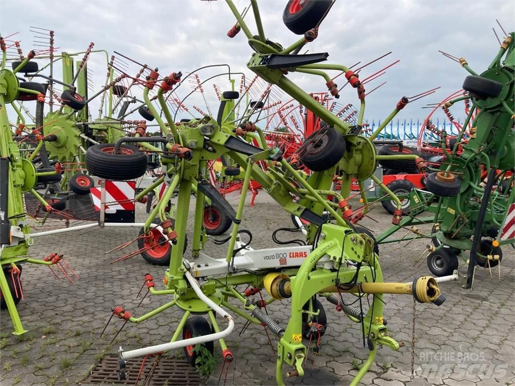 CLAAS Volto 800 耙與翻草機