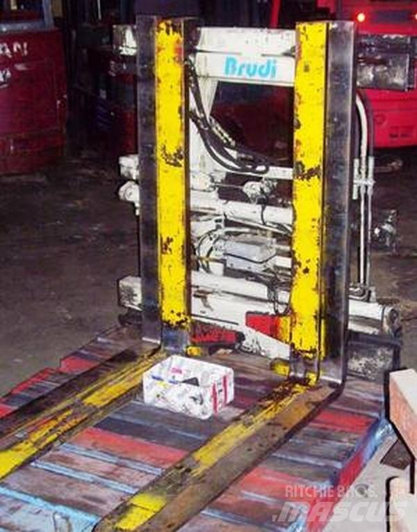  Twin pallet handler 手拉式油壓拖板車