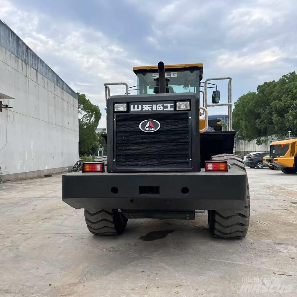 SDLG LG 956 L 輪胎式裝載機