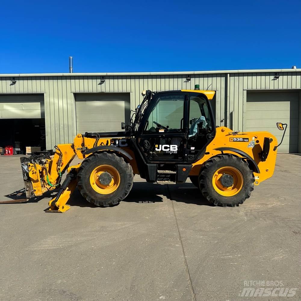JCB 535V125 伸縮臂操作車