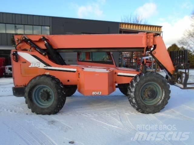 JLG 8042 伸縮臂操作車