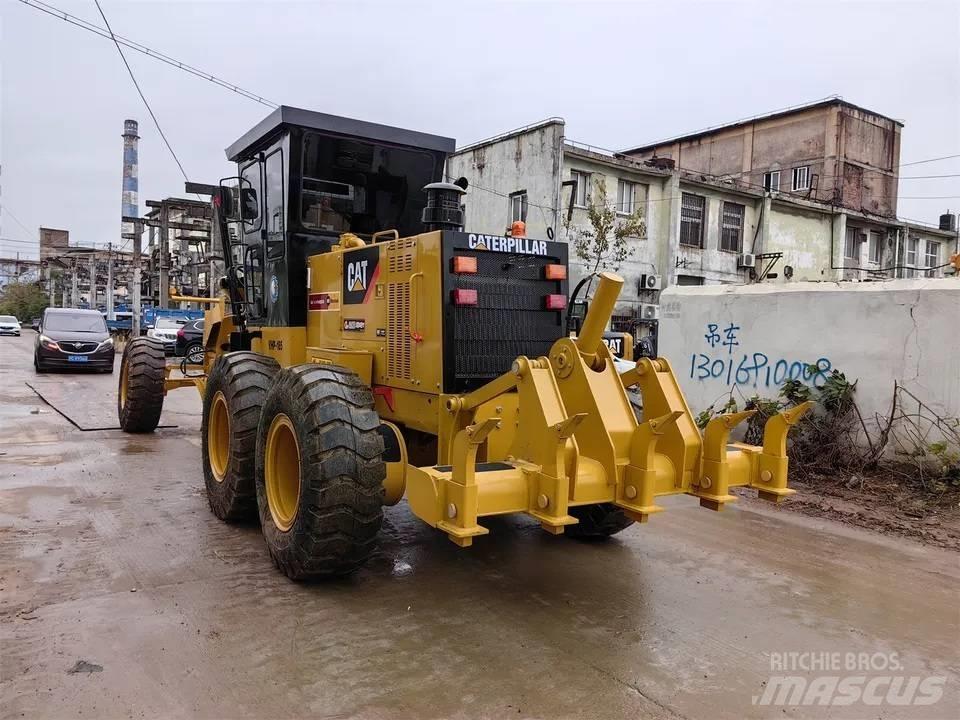 CAT 140K 平土機
