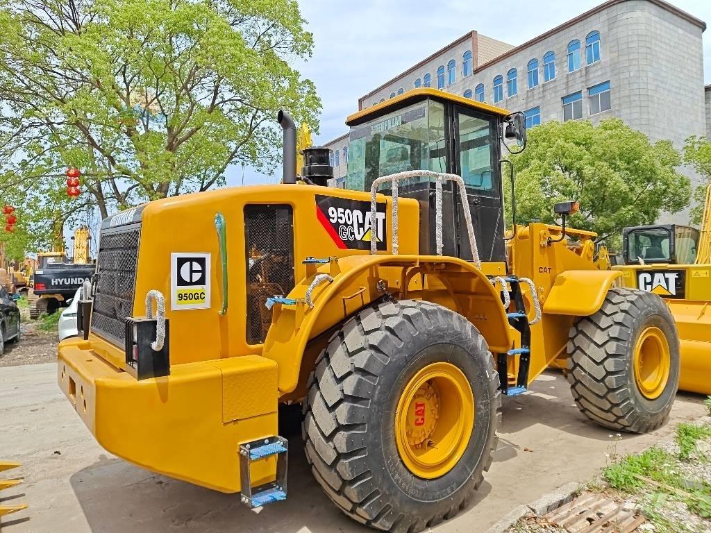 CAT 950 GC 輪胎式裝載機