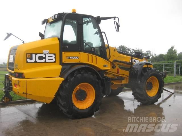 JCB TM 320 農業用伸縮臂裝載機