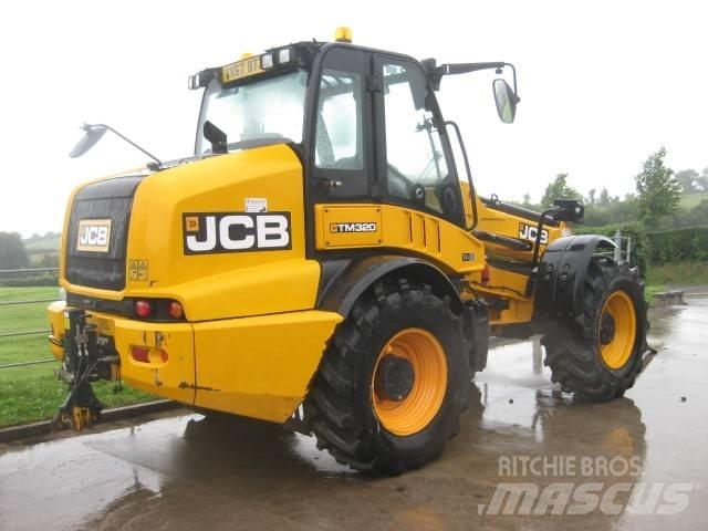 JCB TM 320 農業用伸縮臂裝載機