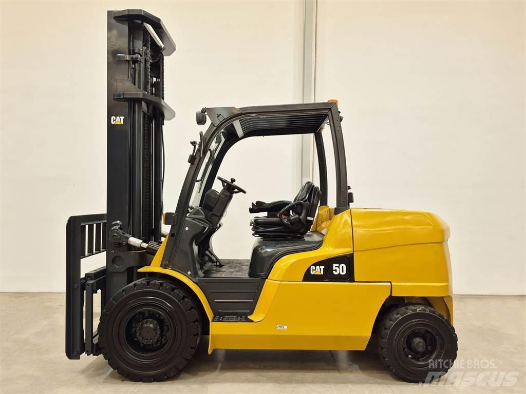 CAT DP50NB 柴油卡車