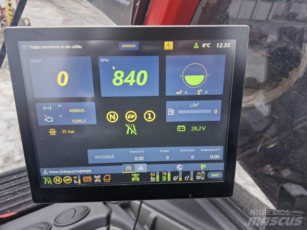 Komatsu 901xc 收穫機