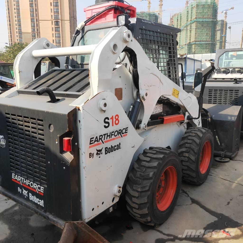 Bobcat S18 滑移轉向裝載機