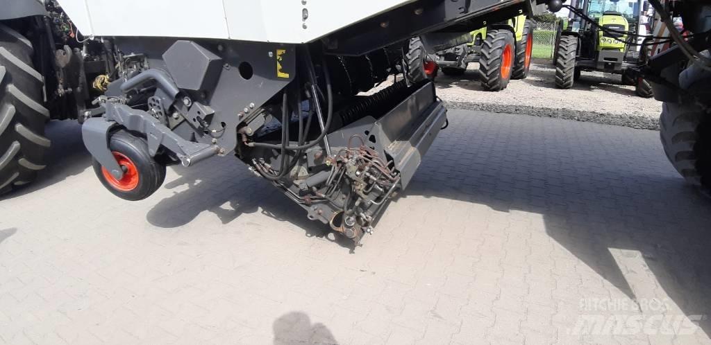 CLAAS Cargos 9500 自裝式拖車