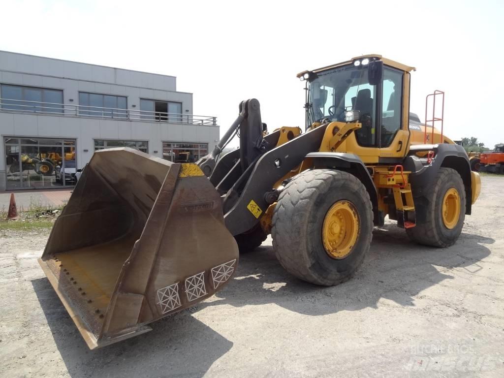 Volvo L 120 H 輪胎式裝載機