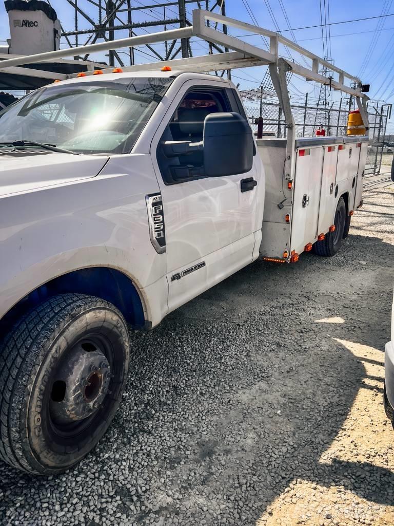 Ford F 350 XL 皮卡.傳統半斗卡車/側卸板