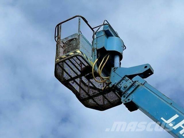 Aichi SR 210 曲臂高空作業車