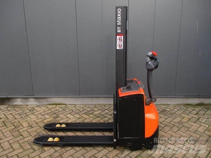 BT SWE 080L 行走控制式堆積機