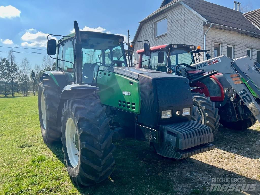 Valtra 8450 曳引機