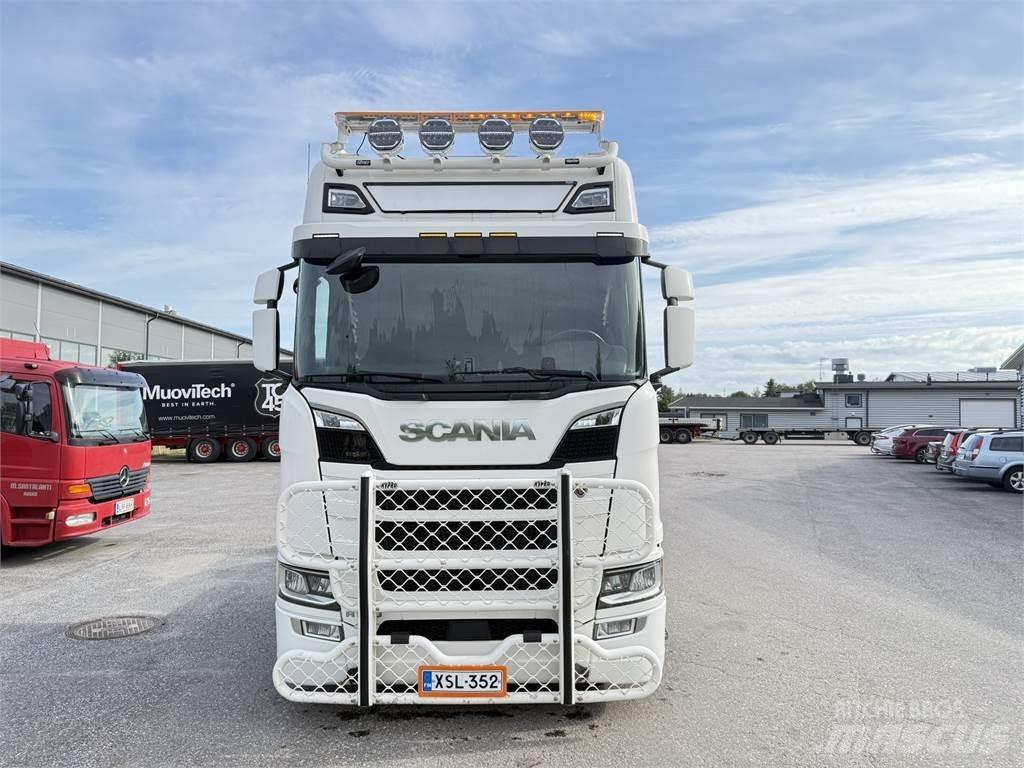 Scania R520 6X2 曳引機組件