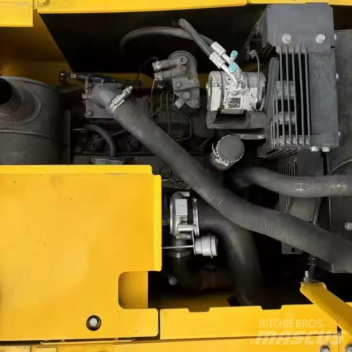 Komatsu PC130 履帶式 挖土機/掘鑿機/挖掘機