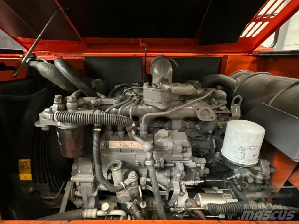 Hitachi ZX 70 中型挖土機/掘鑿機/挖掘機 7t-12t
