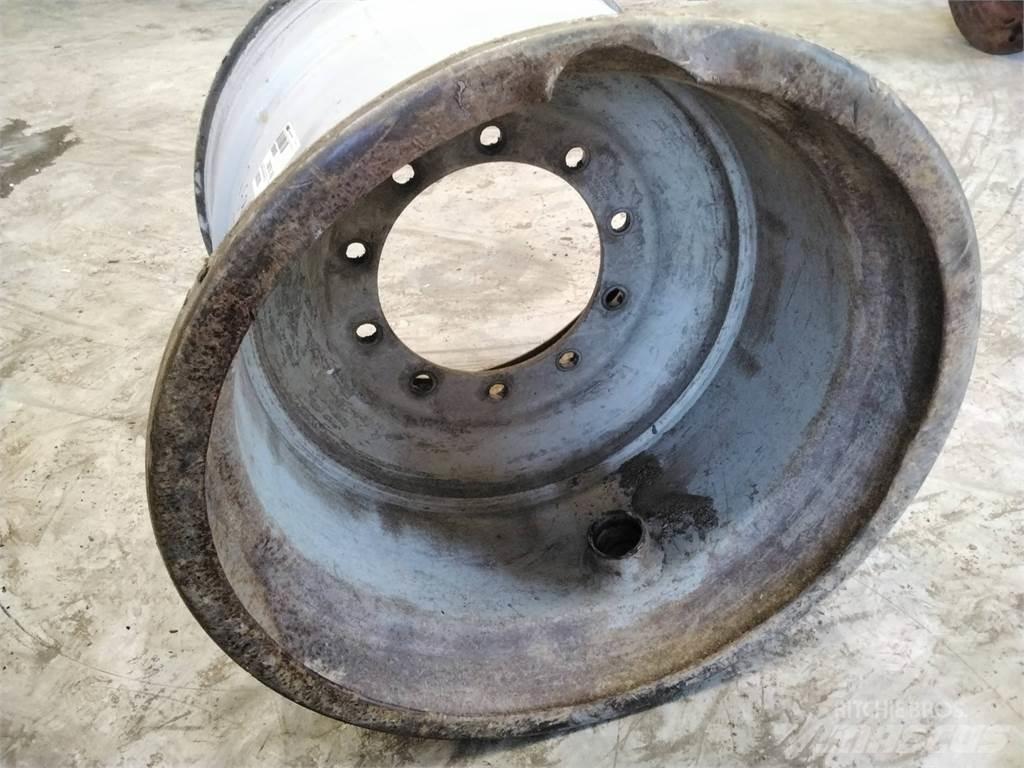 Valmet 860 24x26,5 輪胎、車輪和輪圈