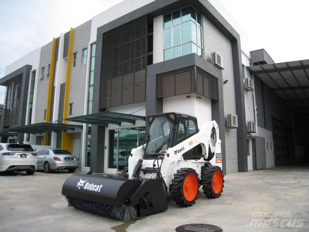 Bobcat S 250 滑移轉向裝載機
