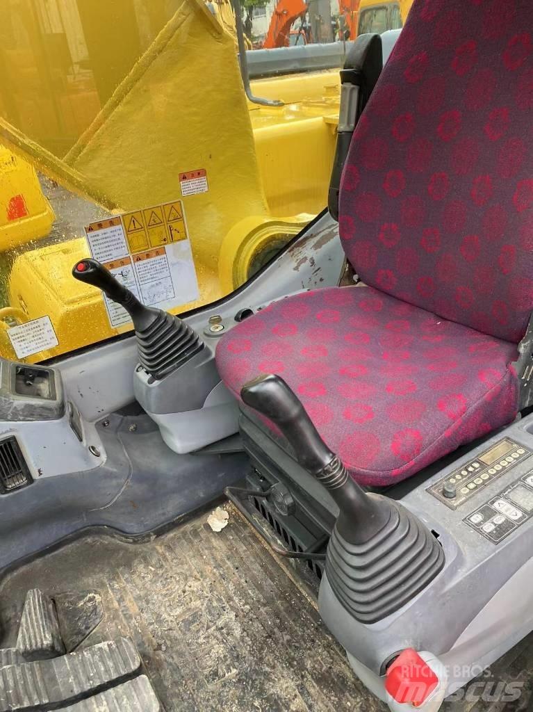 Komatsu 220 履帶式 挖土機/掘鑿機/挖掘機