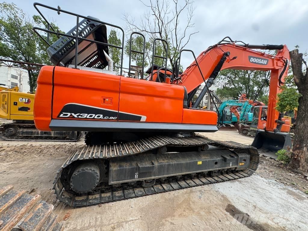 Doosan DX 300 LC LR 履帶式 挖土機/掘鑿機/挖掘機