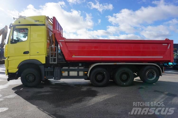 Mercedes-Benz Arocs 傾卸式卡車