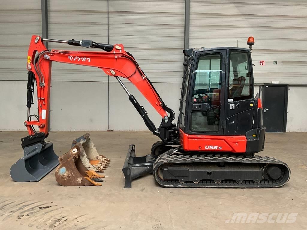 Kubota U 56-5 小型挖土機/掘鑿機<7t(小型挖掘機)