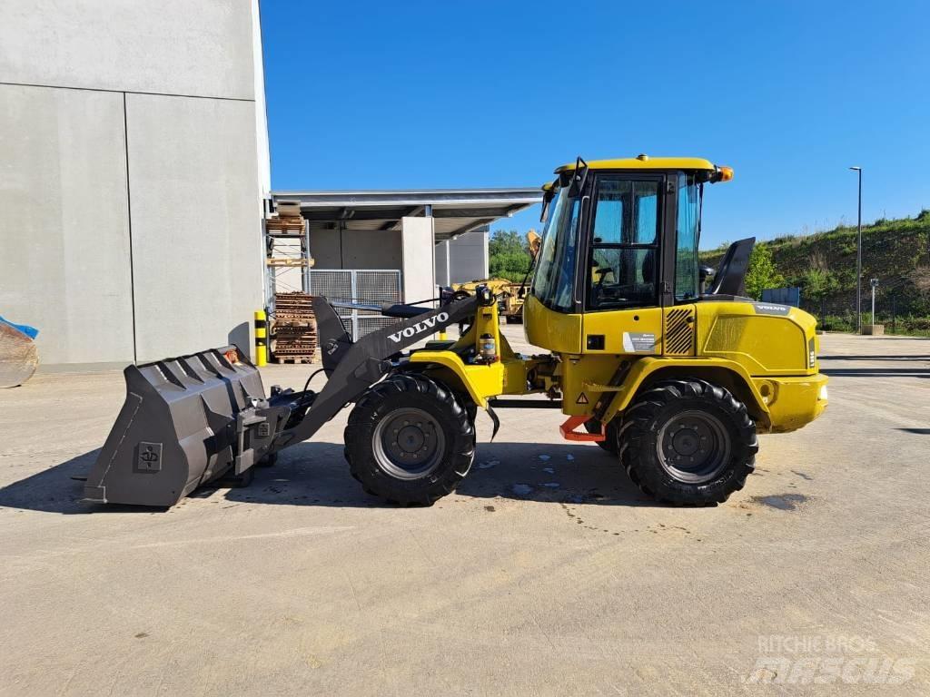 Volvo L 35 G 滑移轉向裝載機