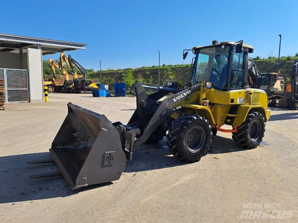 Volvo L 35 G 滑移轉向裝載機