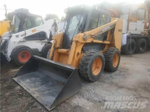 CASE 440H 滑移轉向裝載機