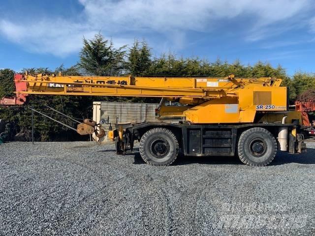 Kato KR30H 全路面起重機/吊車