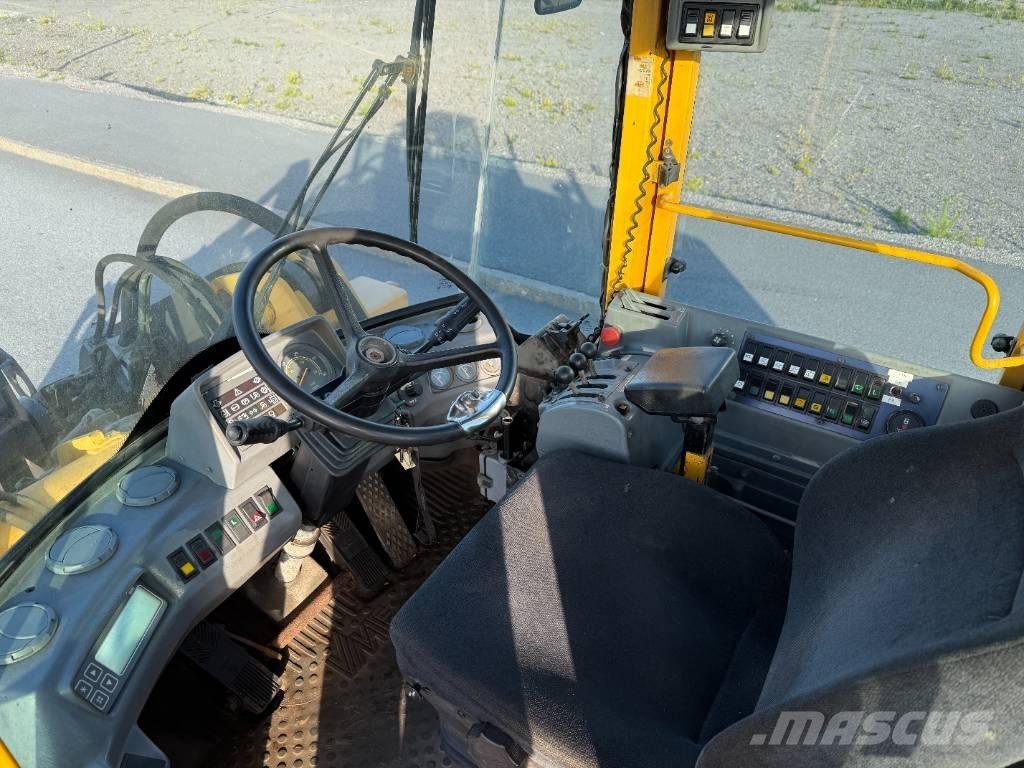 Volvo L 70 C 輪胎式裝載機