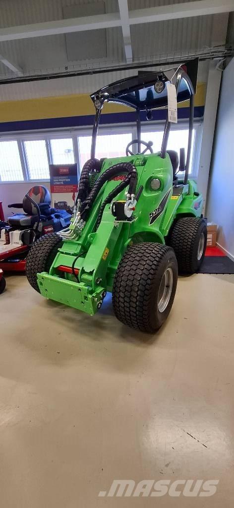 Avant 528 多功能裝載機