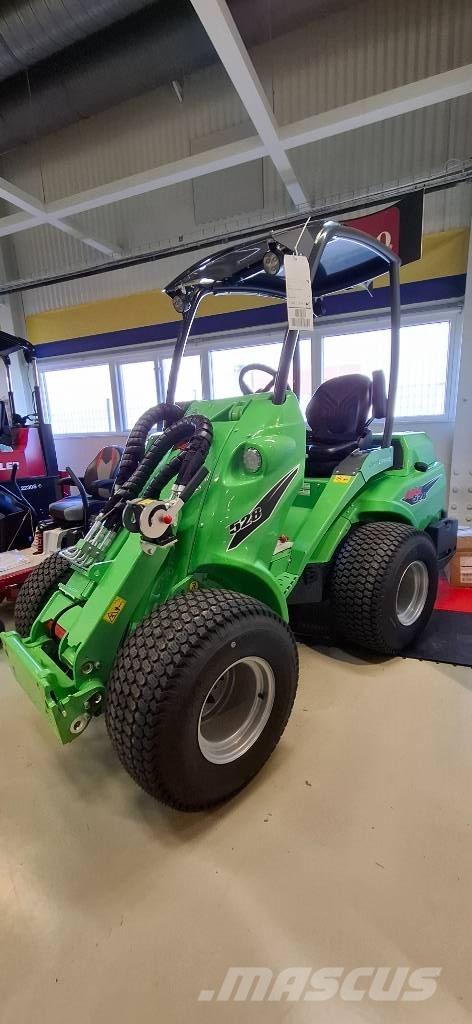 Avant 528 多功能裝載機