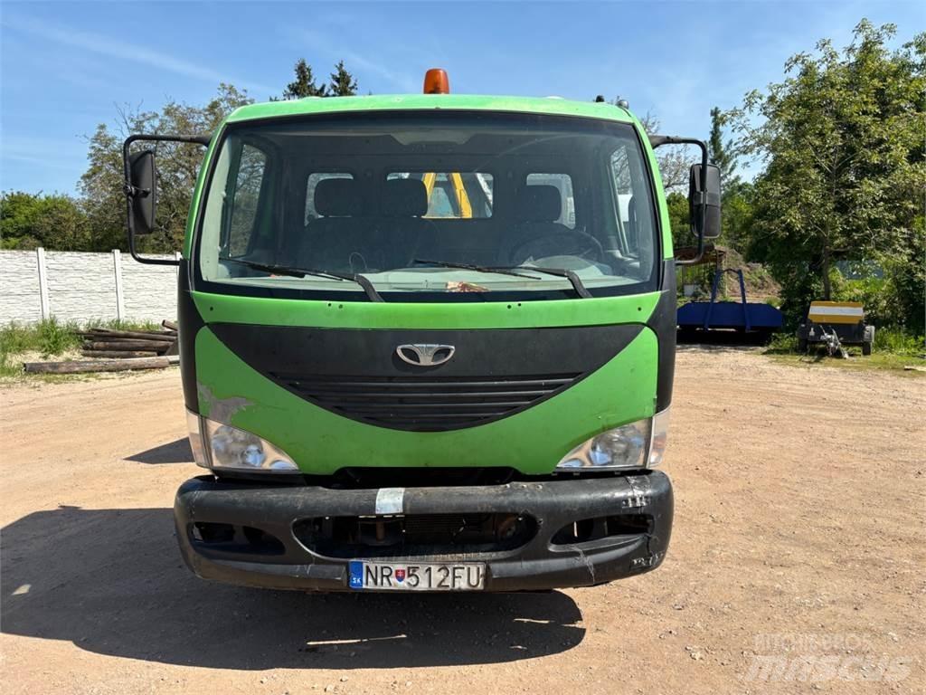 Avia D 90 - N 商用底盤車