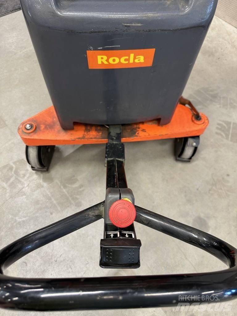 Rocla ELF 1001/3300 手動堆積機