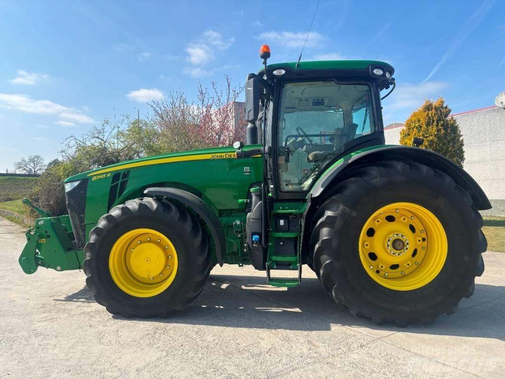 John Deere 8345 R 曳引機