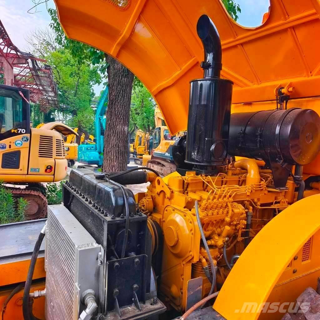 XCMG XS 223 J 單輪滾壓機