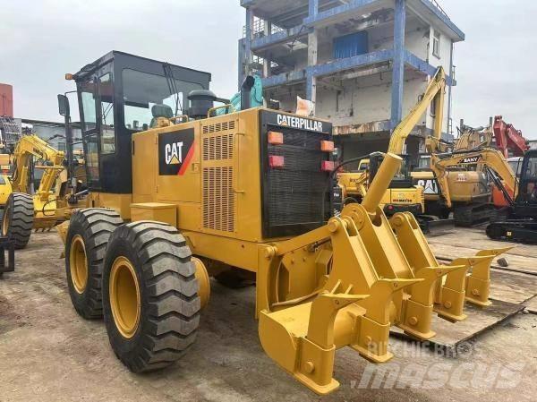 CAT 140 K 平土機
