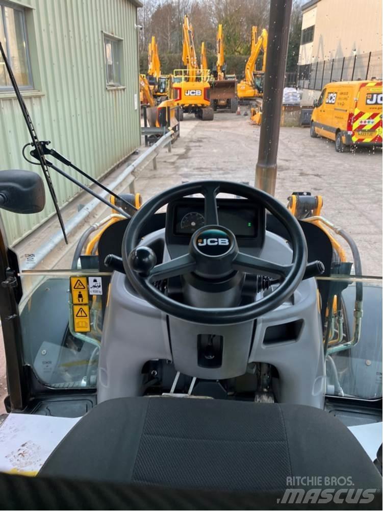 JCB 3CX 反鏟裝載機