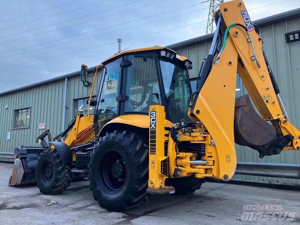 JCB 3CX 反鏟裝載機