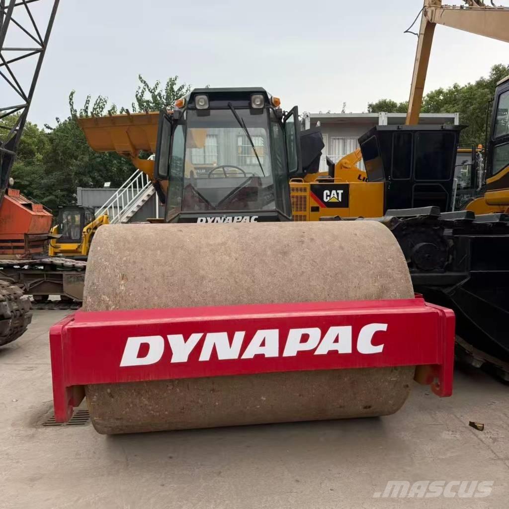 Dynapac CA 30 D 單輪滾壓機
