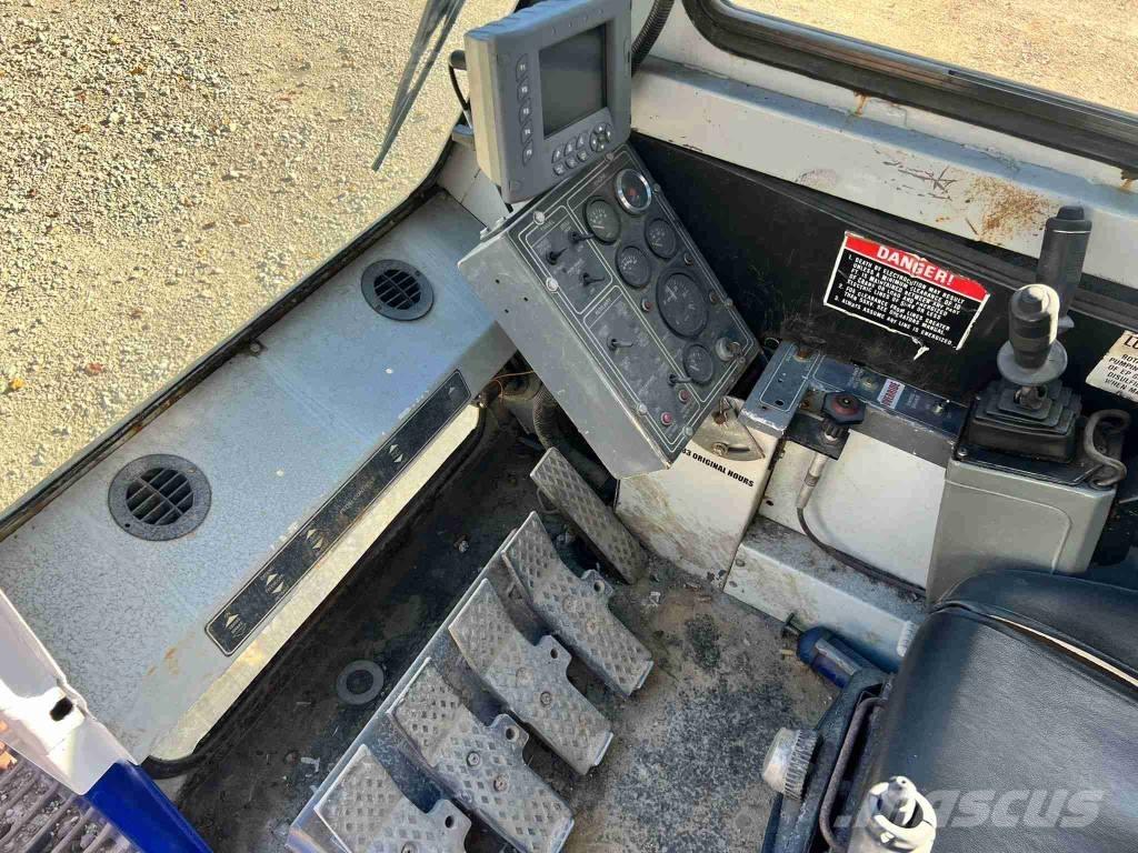 Mantis 10010MX 履帶式起重機