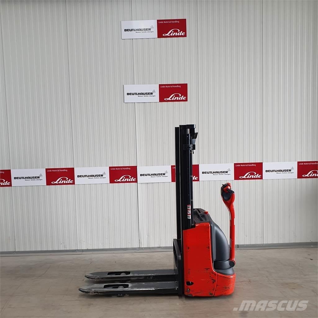 Linde L10 行走控制式堆積機