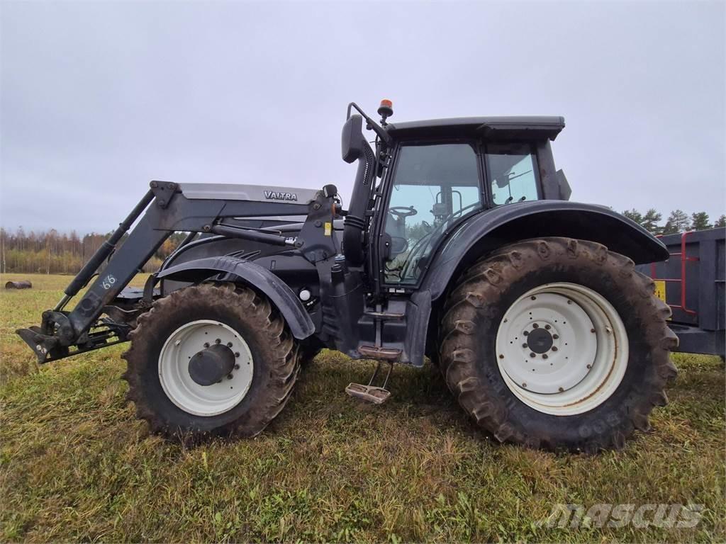 Valtra T163e V 曳引機